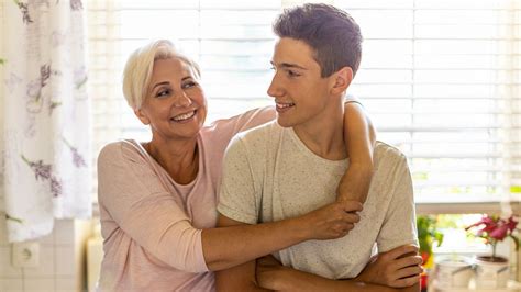 fick mit der mutter|Stief Sohn Spritzt Seiner Mutter Einfach In Die Fotze Deutsch.